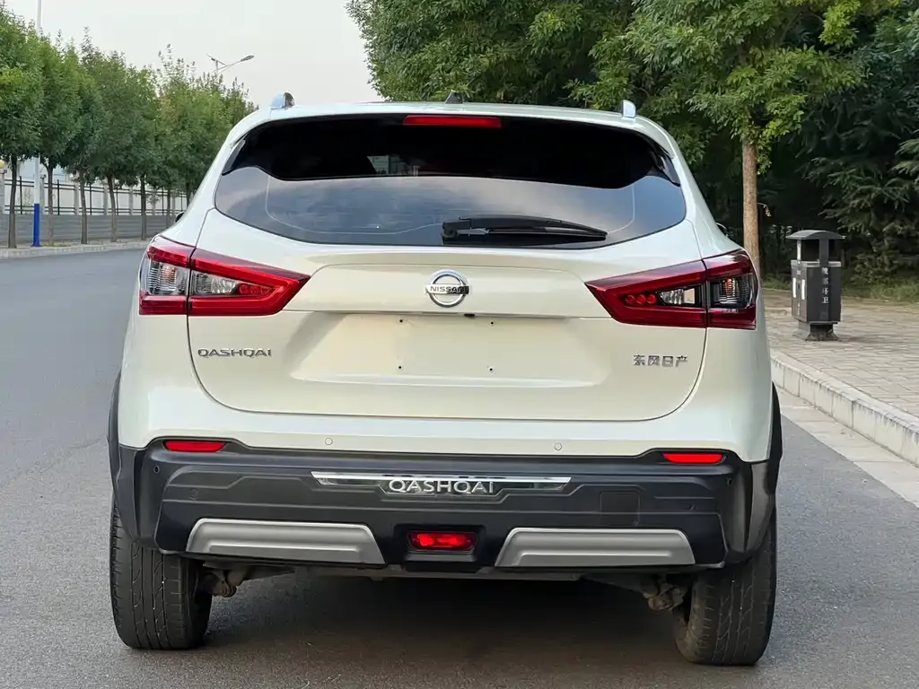 Nissan Qashqai — фото 5