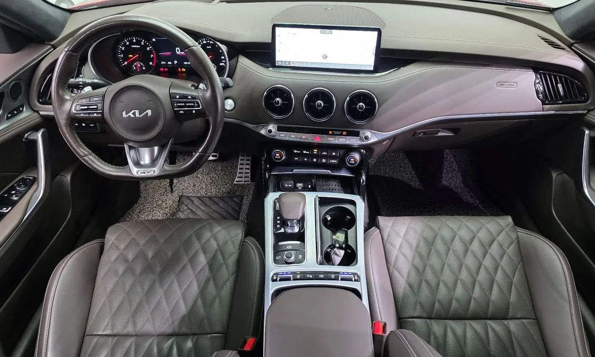 Kia Stinger — фото 10