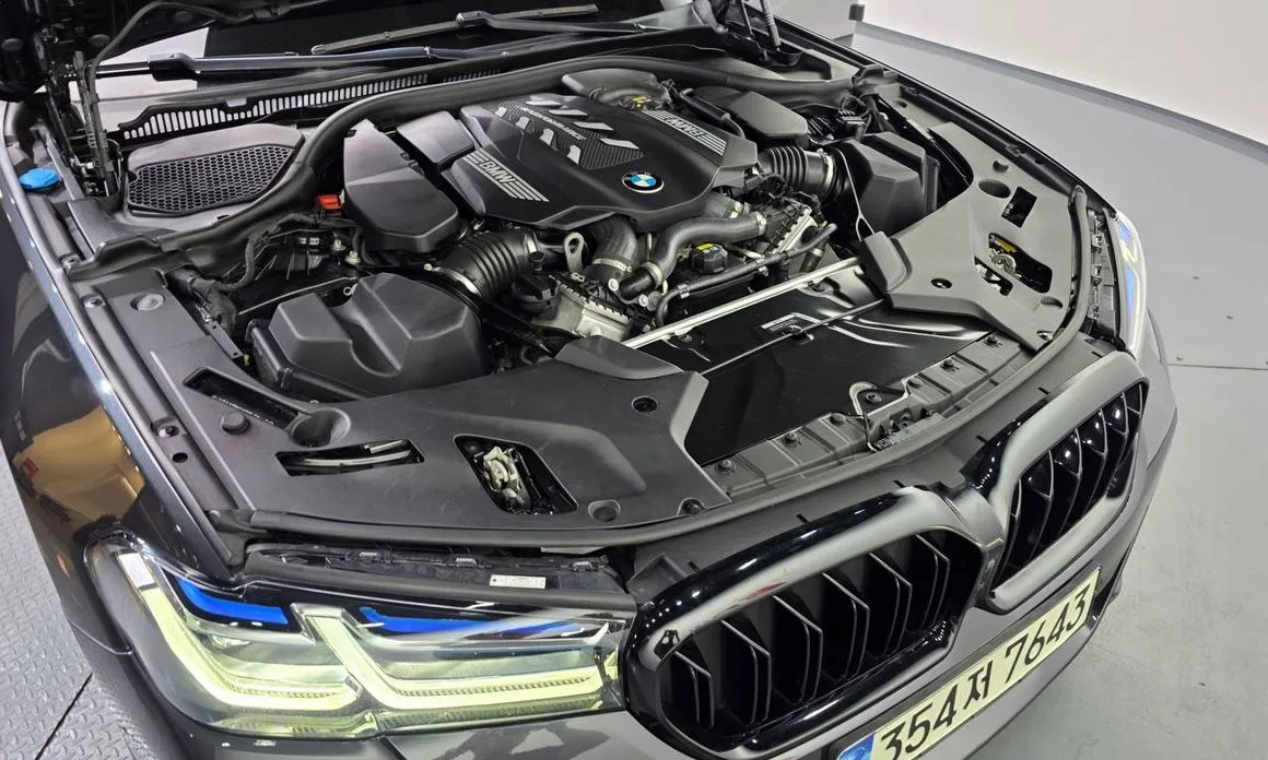 BMW 5-Series 2023 из KR, фото 9