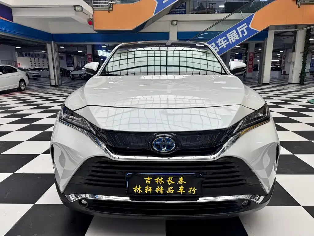 Toyota Harrier — фото 5