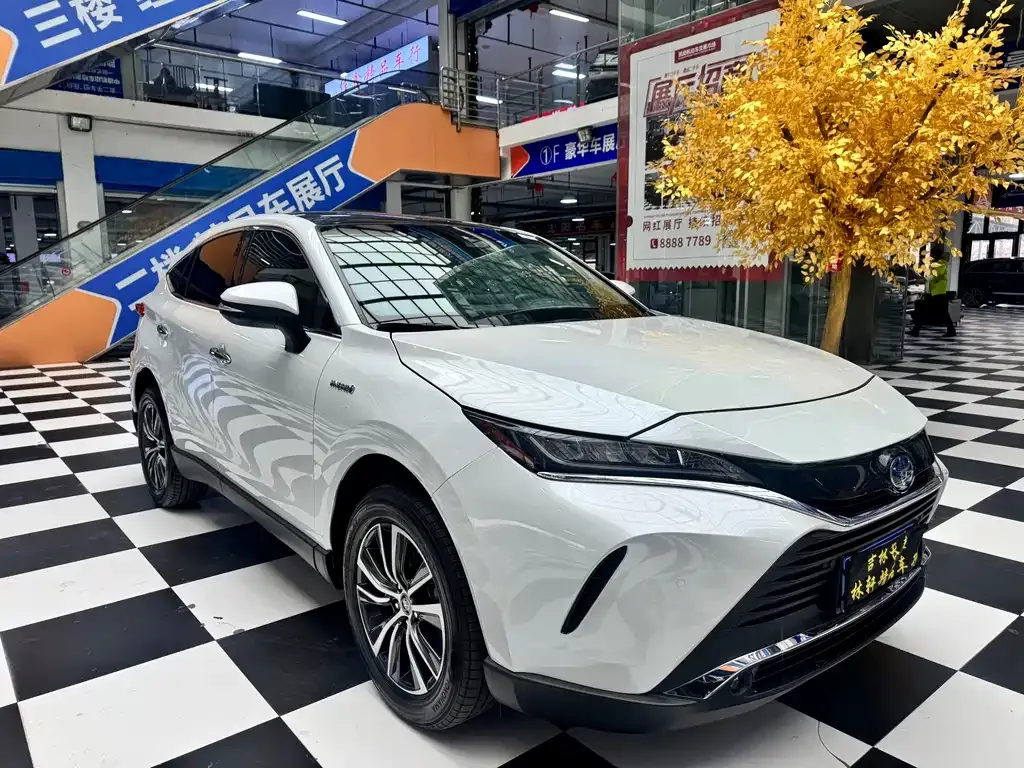 Toyota Harrier — фото 8