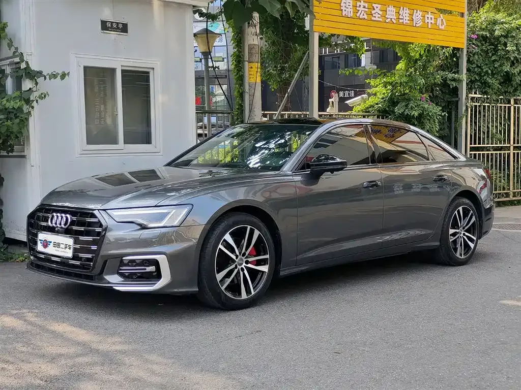Audi A6L — фото 1