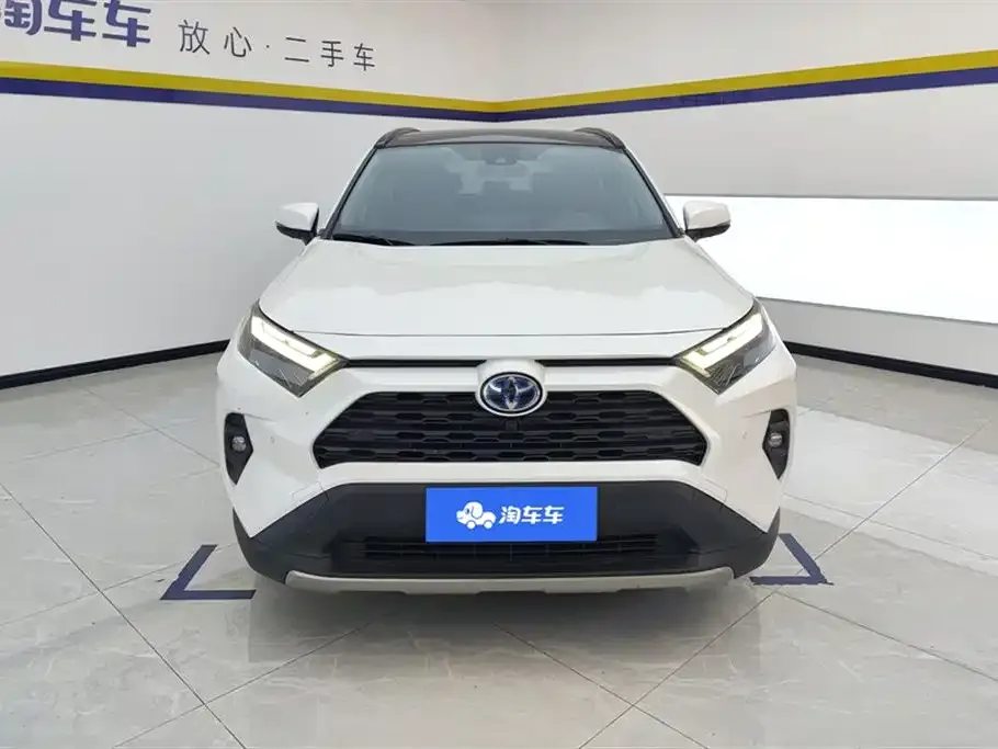 Toyota RAV4 — фото 6