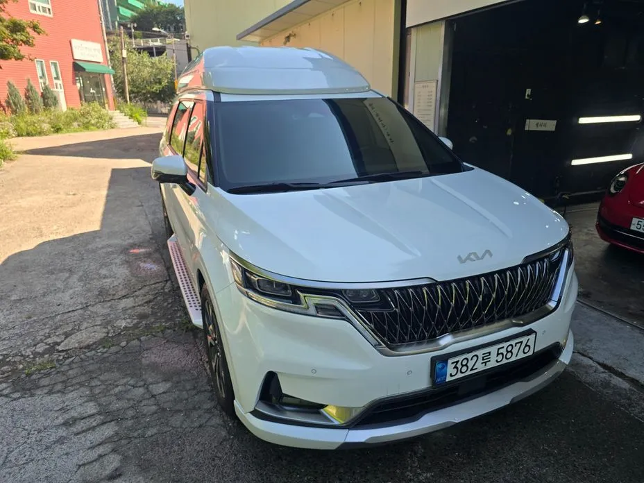Kia Carnival — фото 1