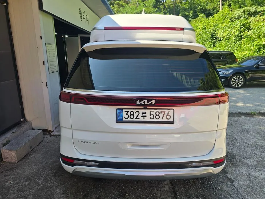 Kia Carnival — фото 4