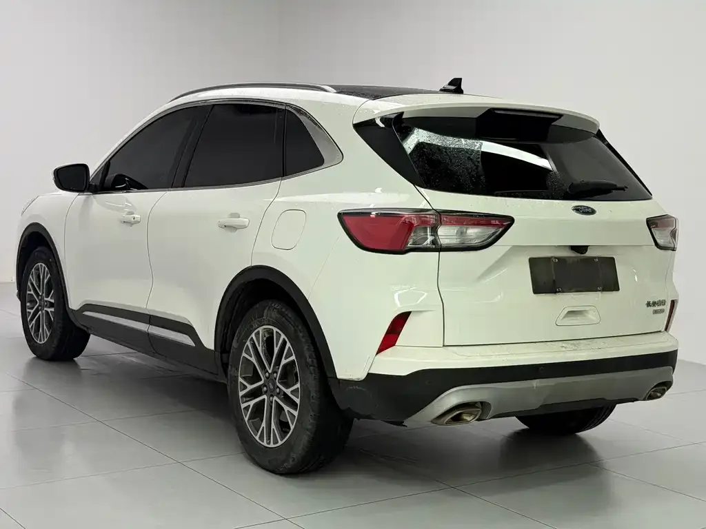 Ford Escape 2023 из CN, фото 6