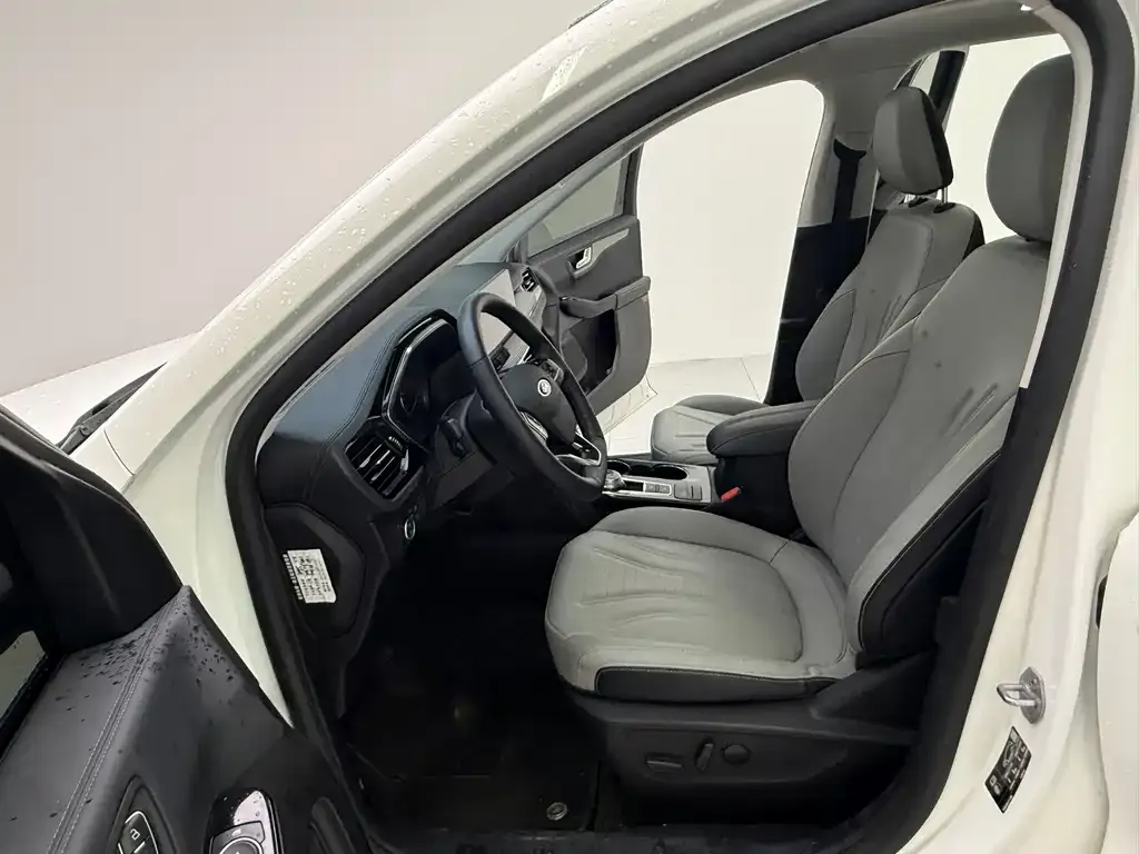 Ford Escape 2023 из CN, фото 8