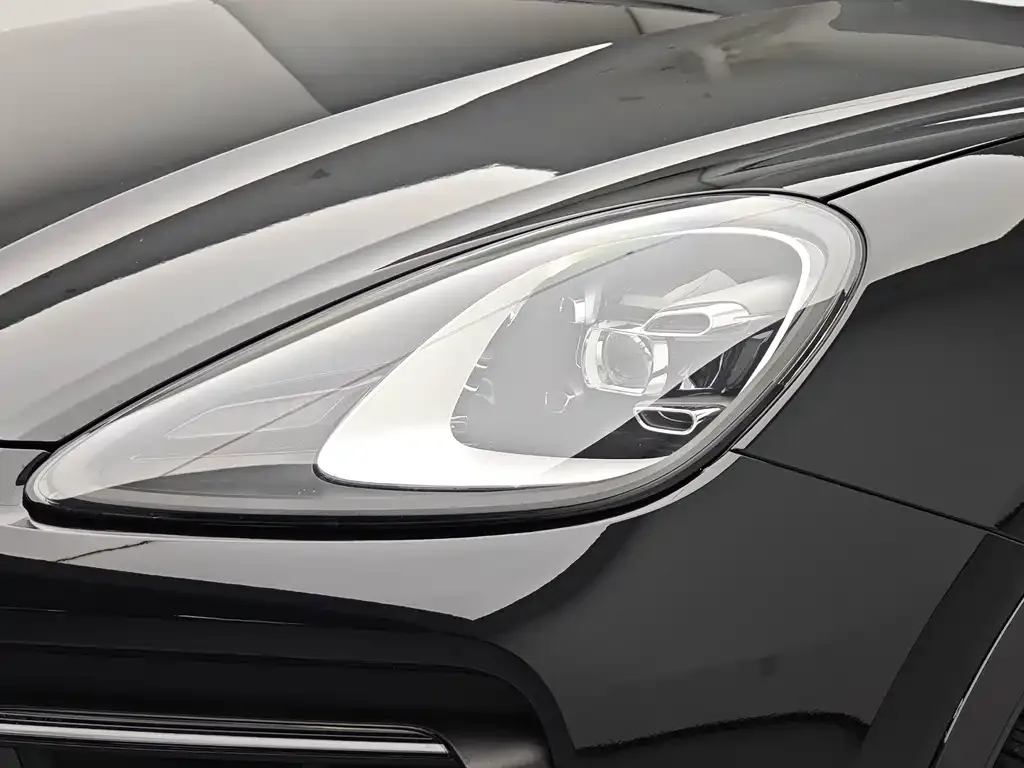 Porsche Cayenne — фото 7