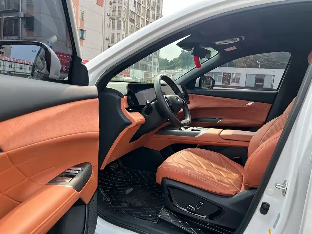 Changan CS75PLUS — фото 2
