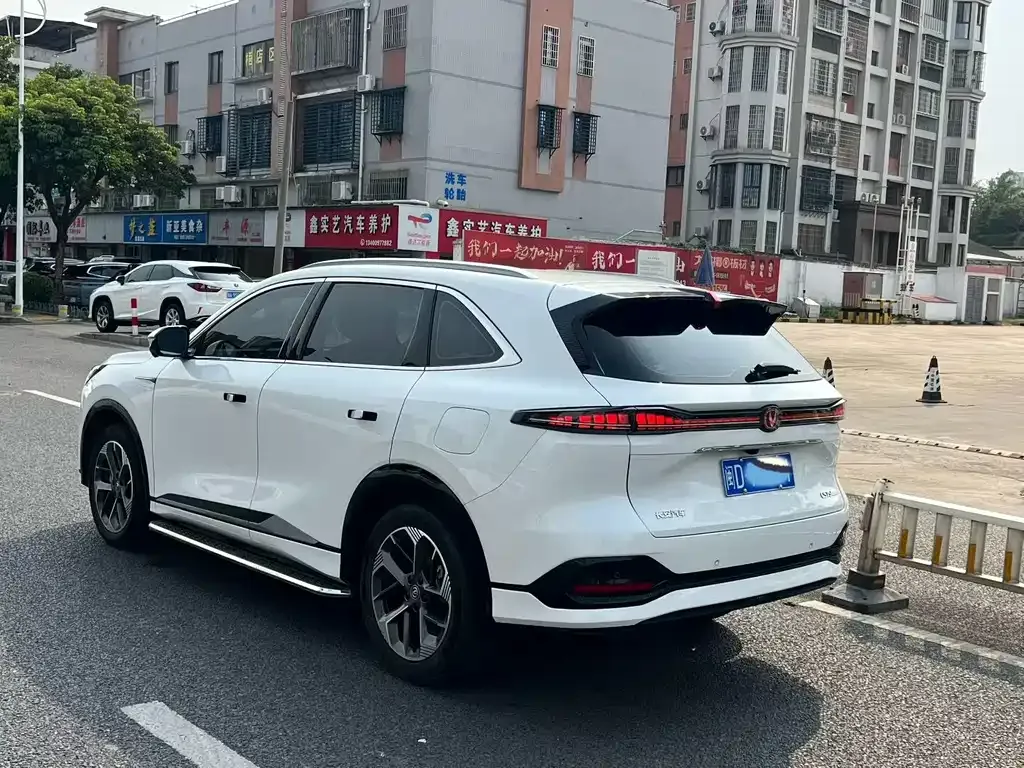 Changan CS75PLUS — фото 9