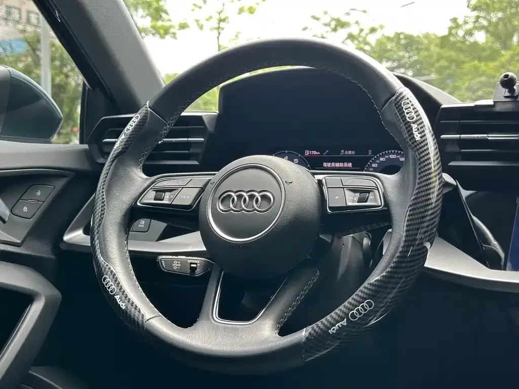 Audi A3 — фото 2