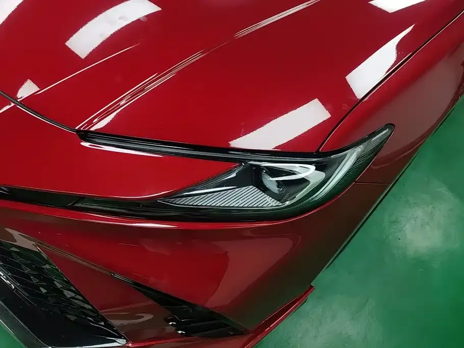 Toyota Camry — фото 9