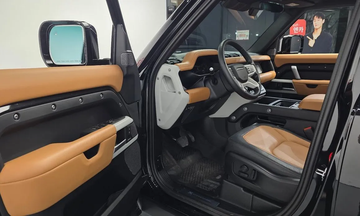 Land Rover Defender — фото 10