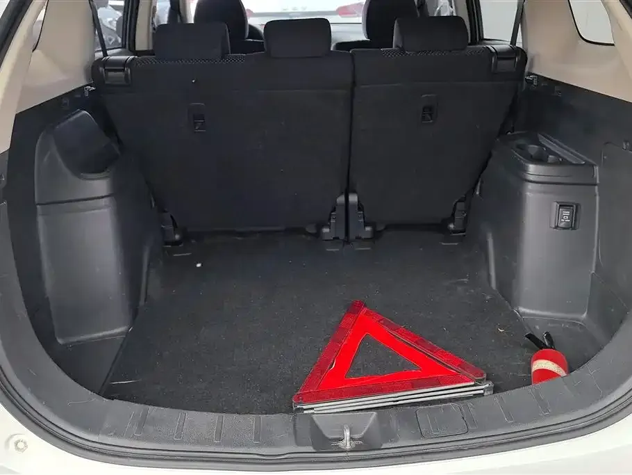 Mitsubishi Outlander — фото 10