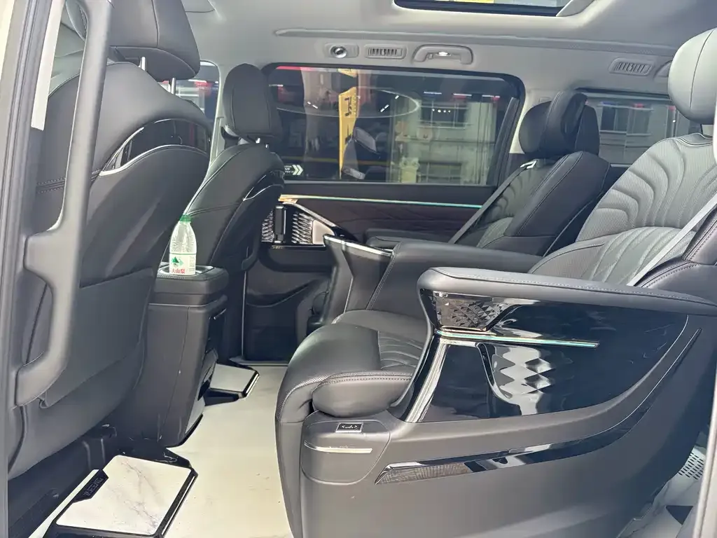 GAC Motor Trumpchi M8 — фото 7