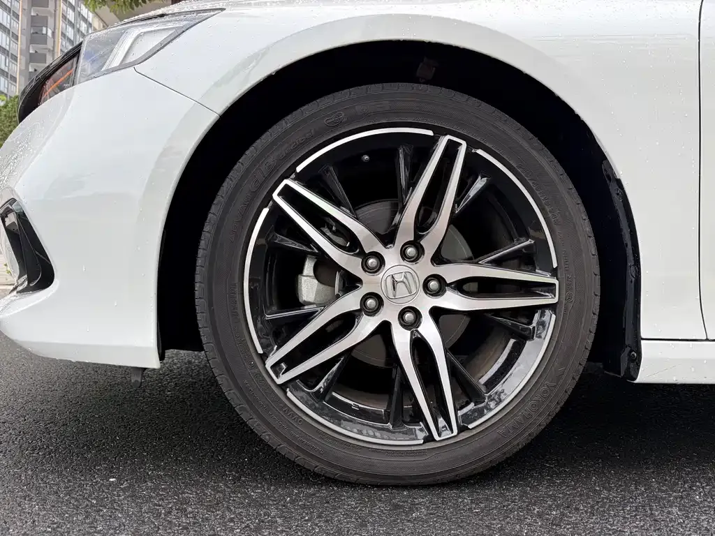 Honda Accord — фото 6