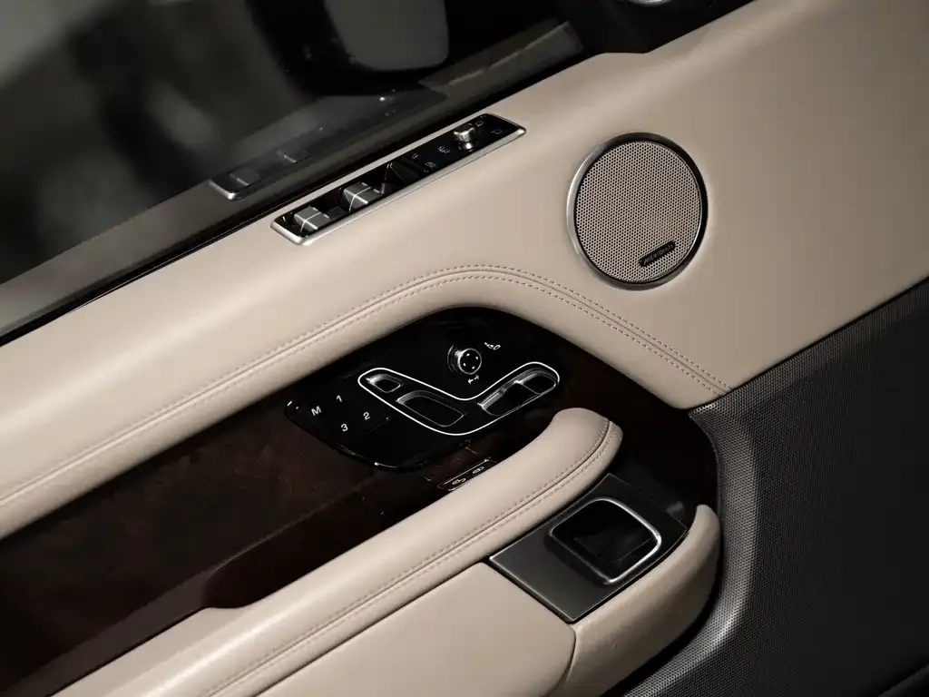 Land Rover Range Rover — фото 10