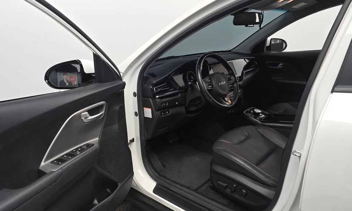 Kia Niro 2023 из KR, фото 9