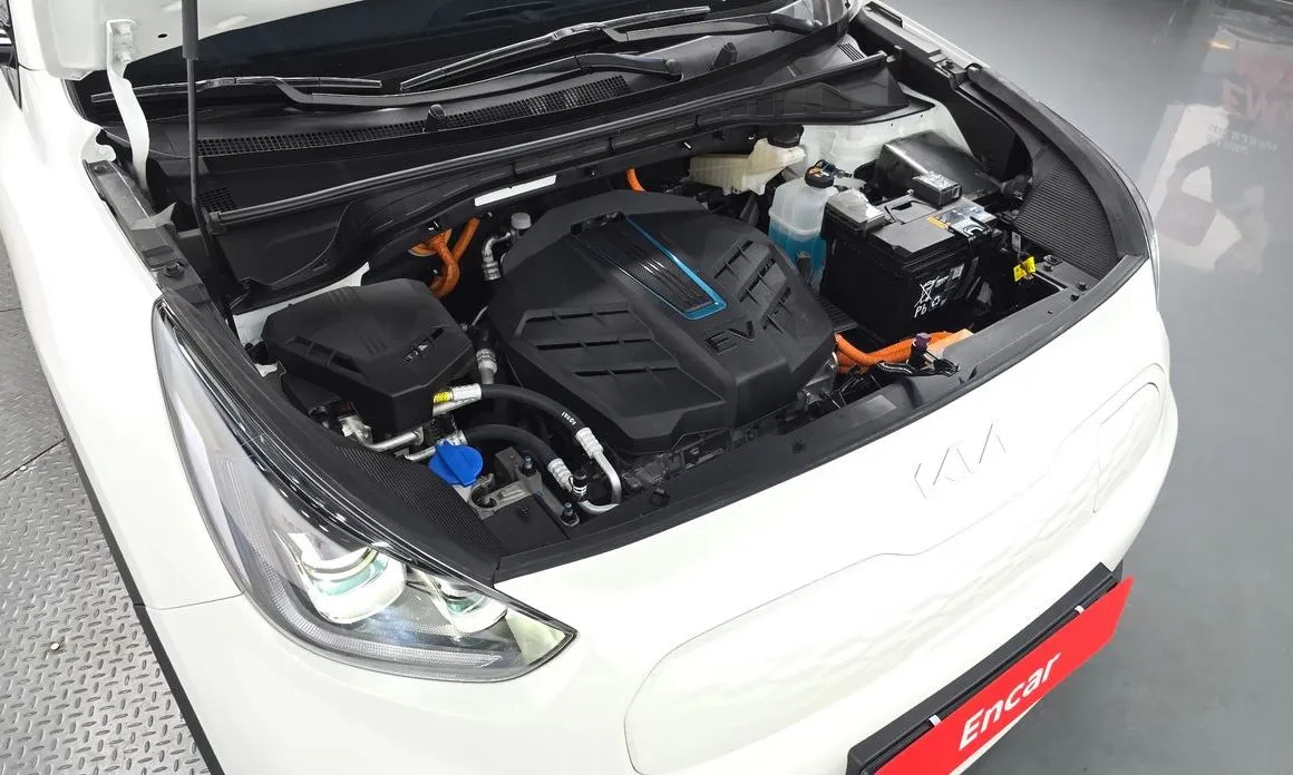 Kia Niro 2023 из KR, фото 8
