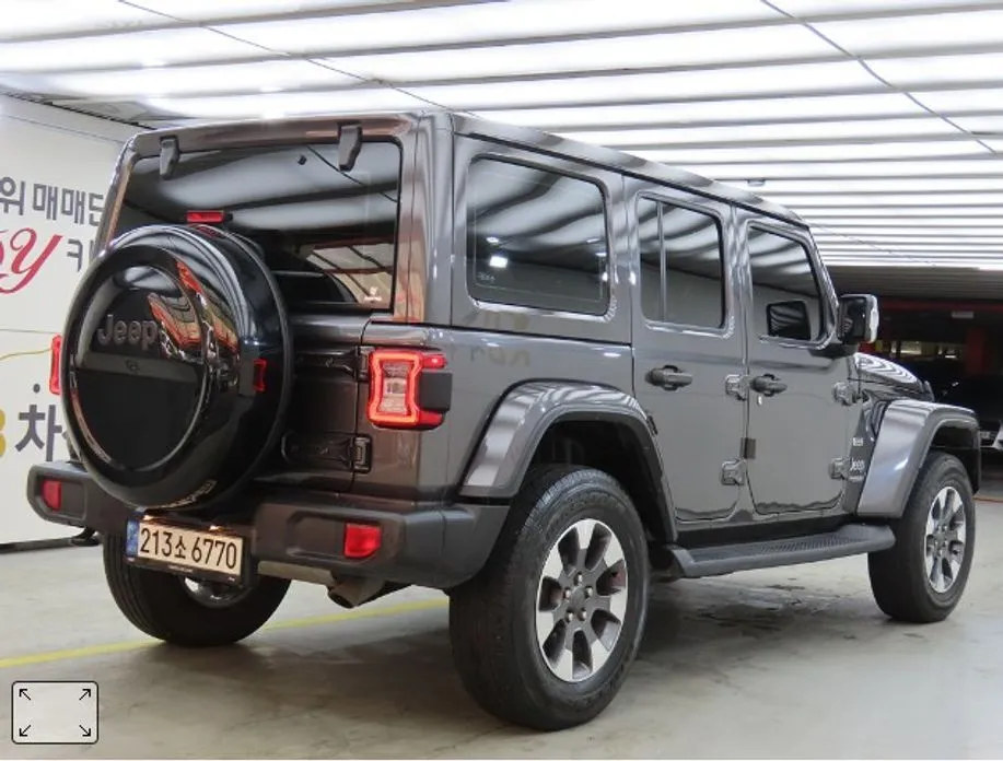 Jeep Wrangler — фото 2