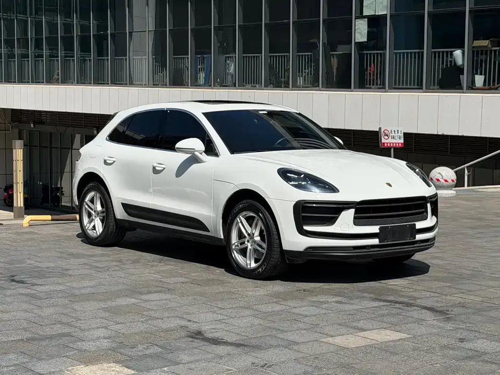 Porsche Macan — фото 7