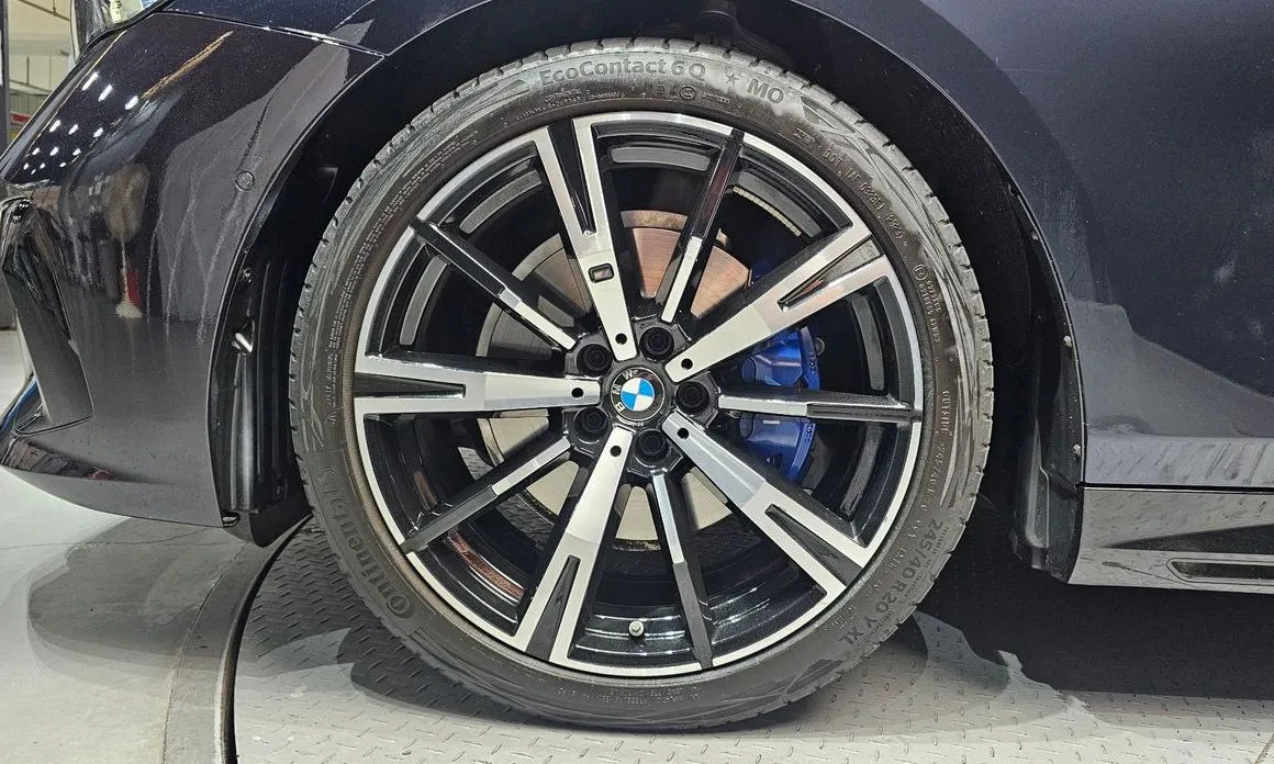 BMW 5-Series 2024 из KR, фото 4