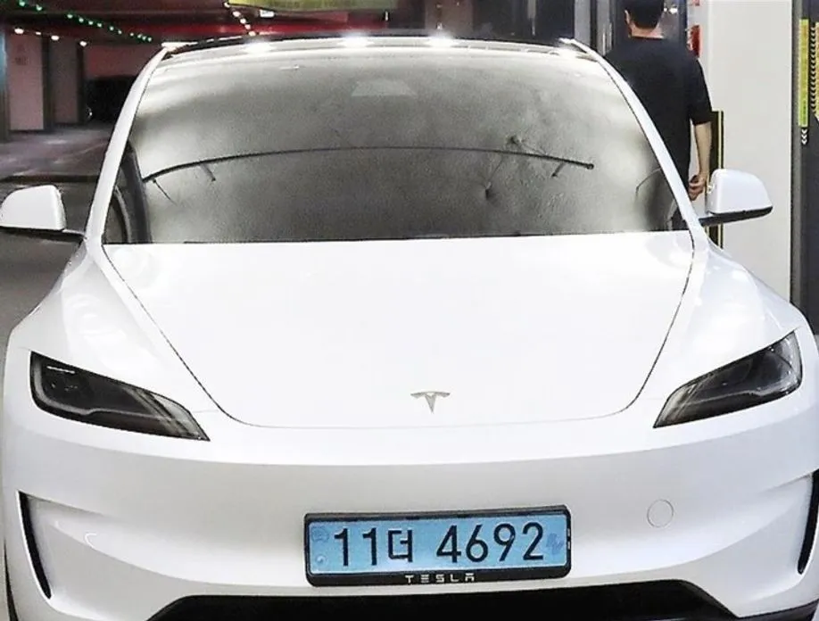 Tesla Model 3 — фото 8