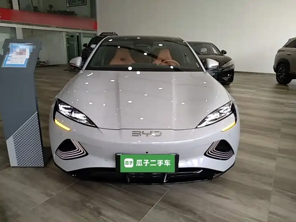 BYD Seal — фото 9