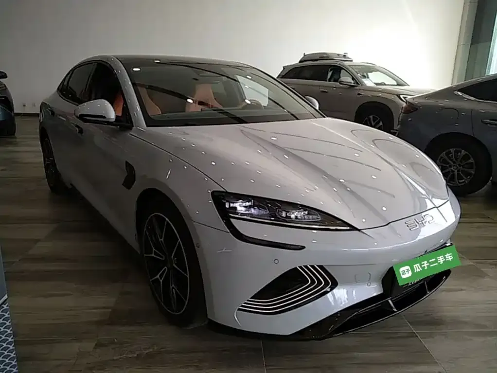 BYD Seal — фото 8