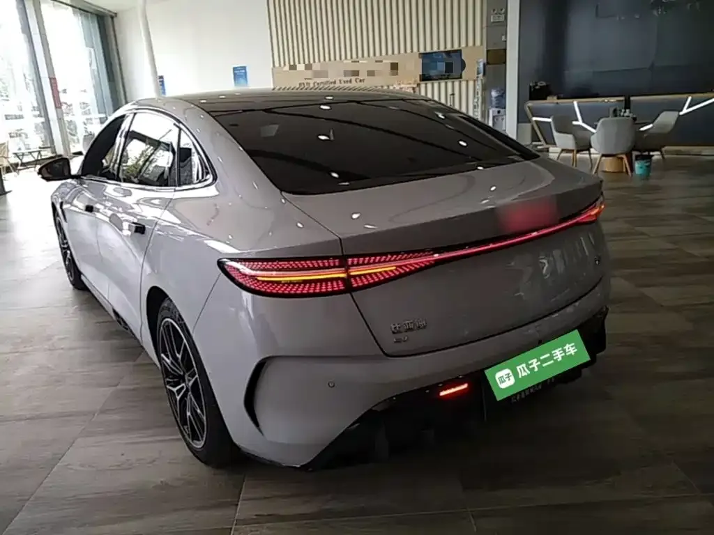 BYD Seal — фото 10
