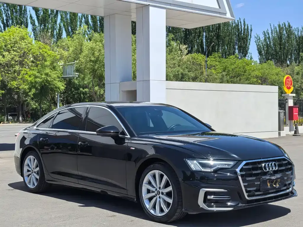 Audi A6L — фото 8