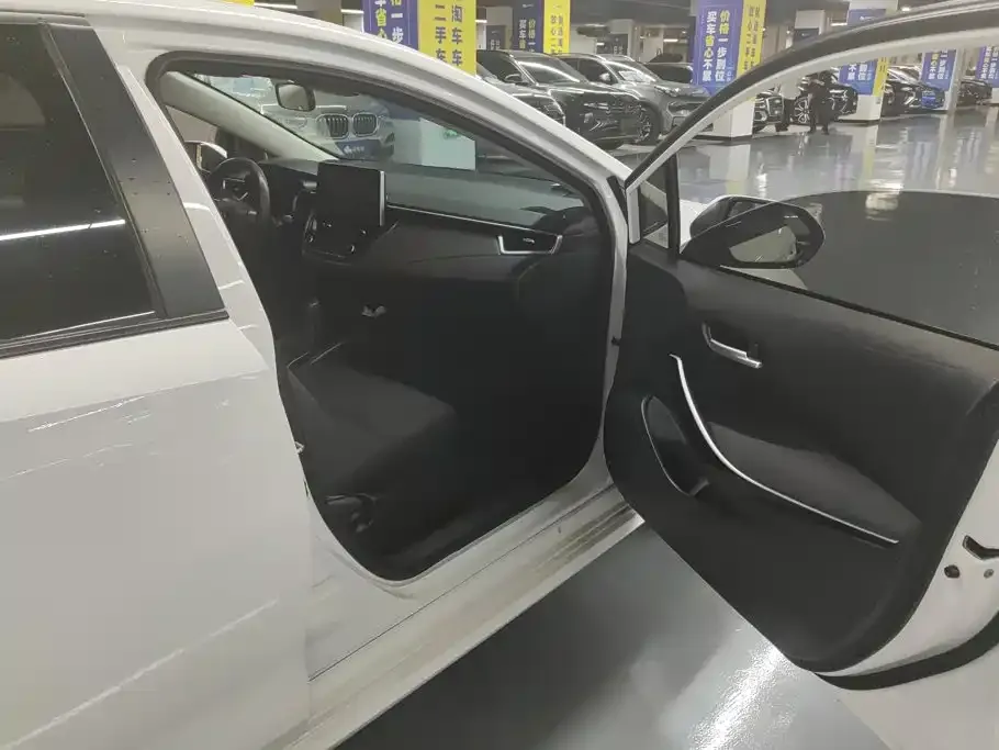 Toyota Corolla 2022 из CN, фото 9