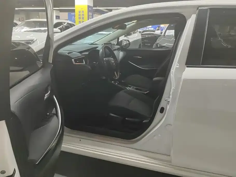Toyota Corolla 2022 из CN, фото 10
