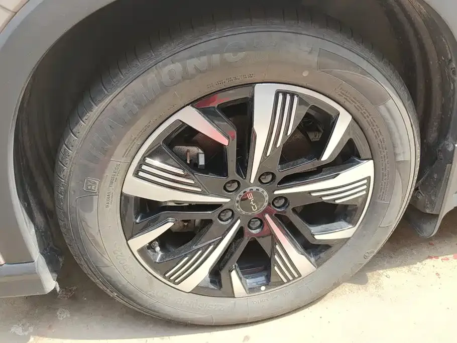 BYD Seal 05 DM-i — фото 9