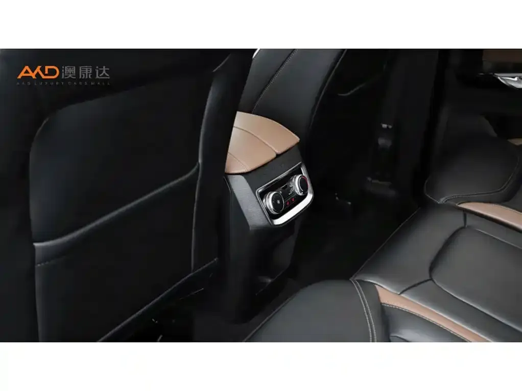 Ford Explorer 2024 из CN, фото 8