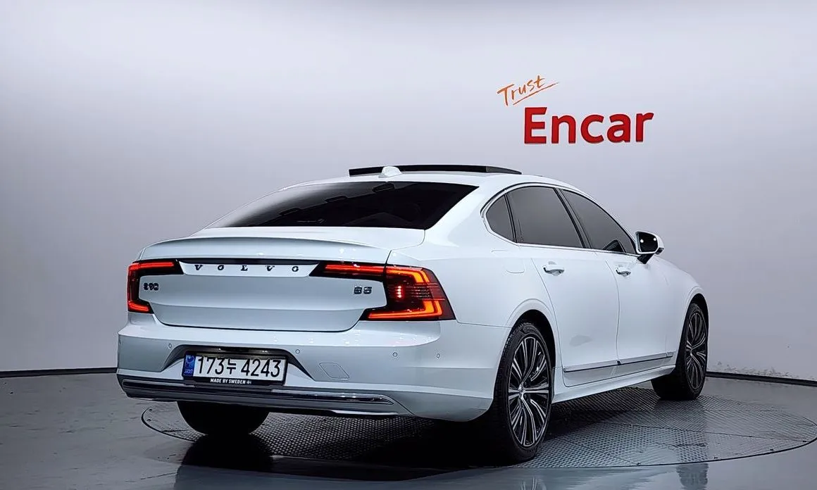 Volvo S90 — фото 5