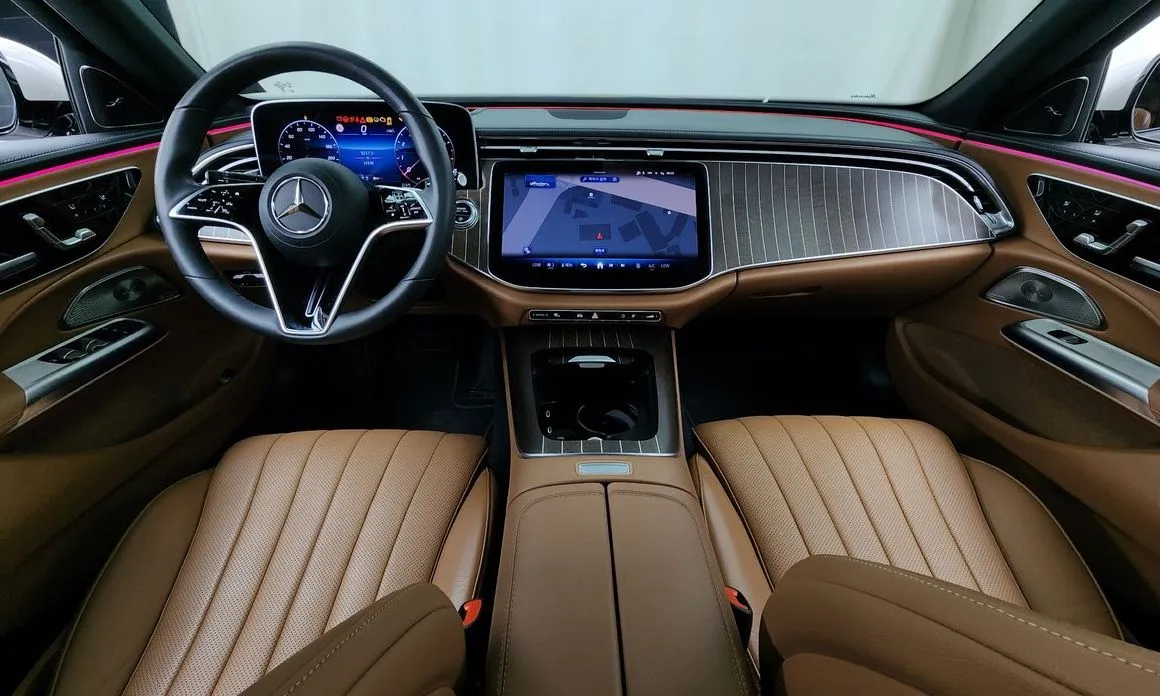 Mercedes-Benz E-Class — фото 10