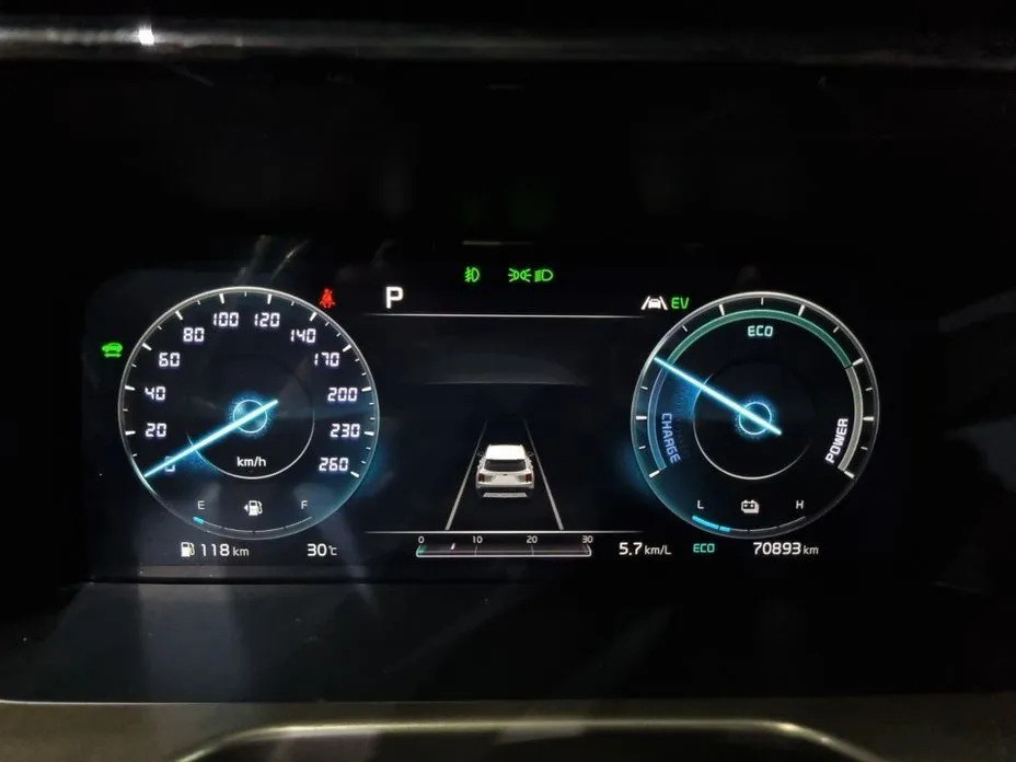 Kia Sorento — фото 8