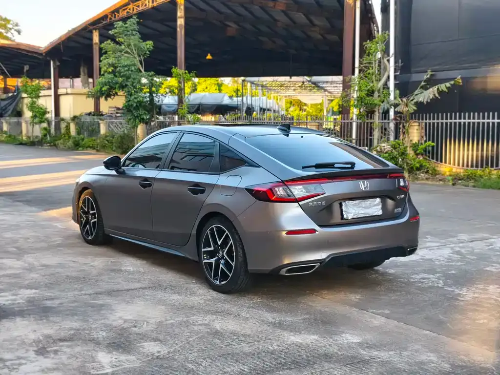 Honda Civic — фото 7