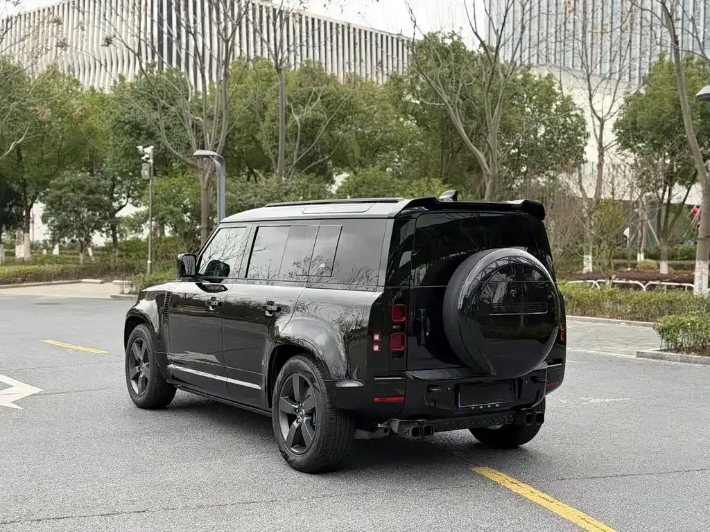 Land Rover Defender — фото 9