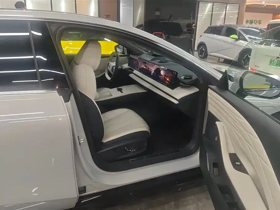Geely Galaxy E8 2024 из CN, фото 9