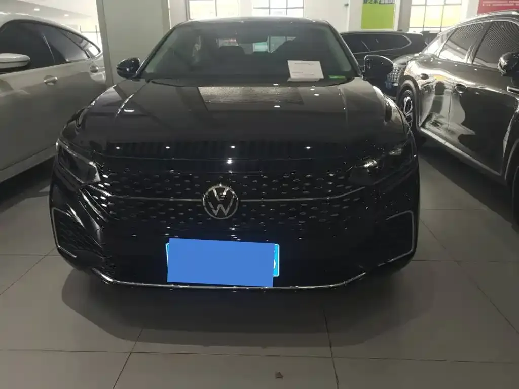 Volkswagen Passat — фото 4