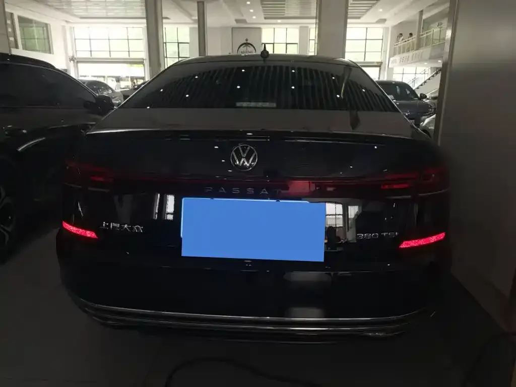 Volkswagen Passat — фото 2