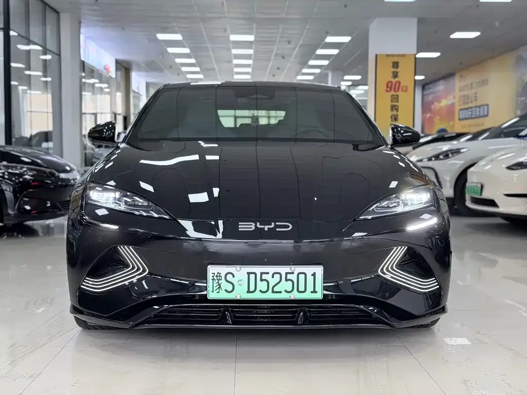 BYD Seal — фото 9