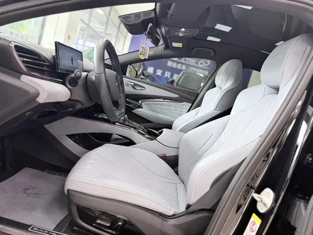 BYD Seal — фото 4