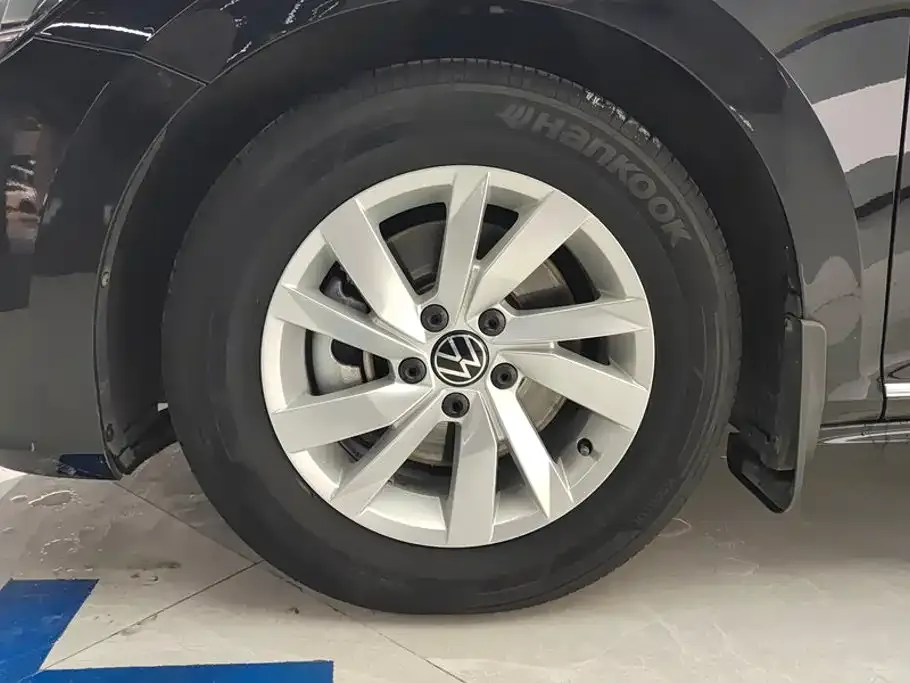 Volkswagen Passat 2022 из CN, фото 2