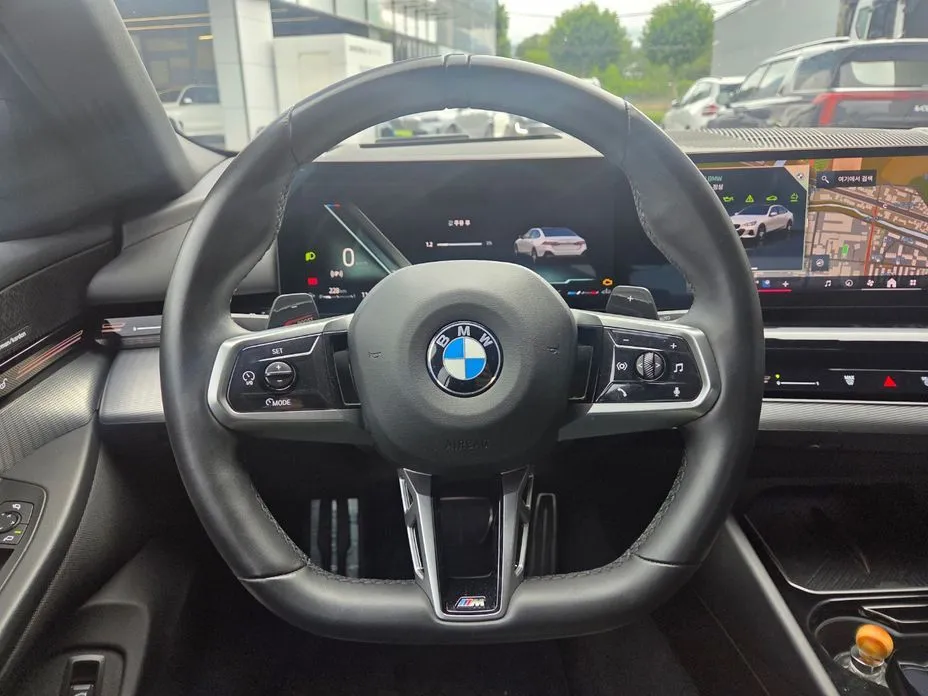 BMW 5-Series 2024 из KR, фото 7