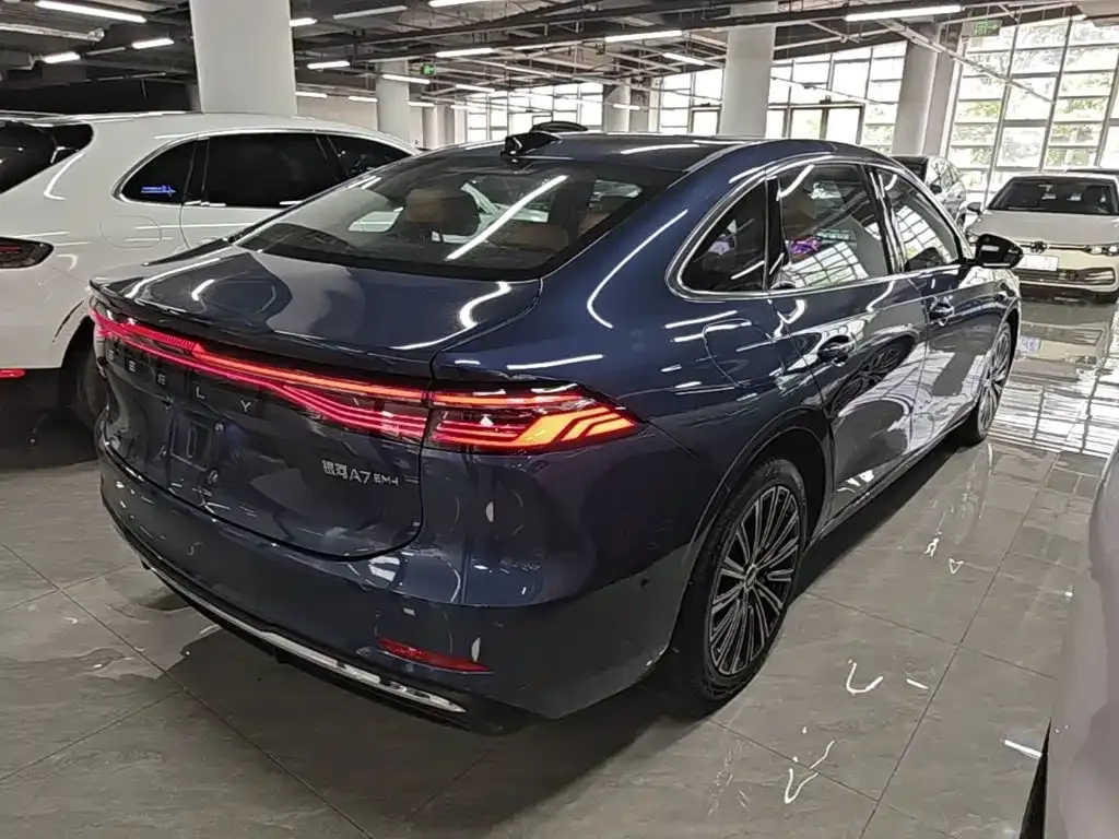 Geely 银河A7 EM — фото 10