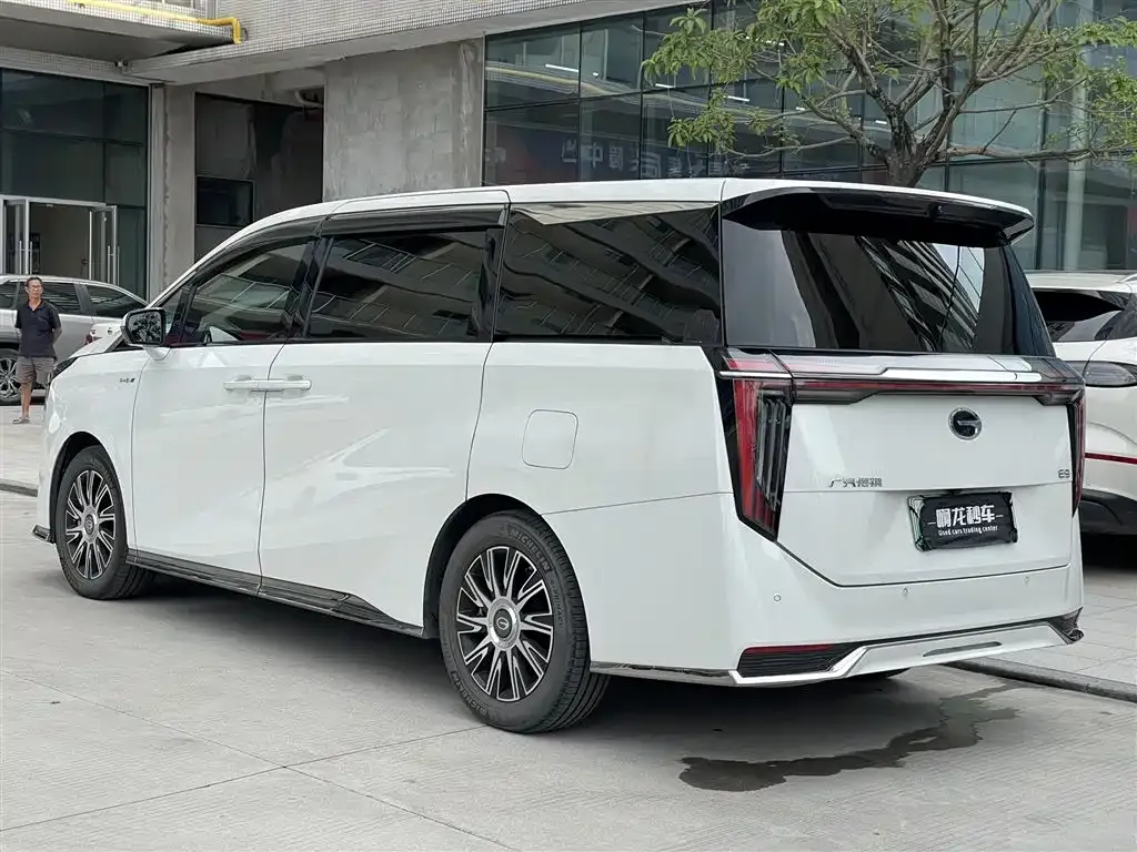 GAC Motor Trumpchi E9 — фото 8