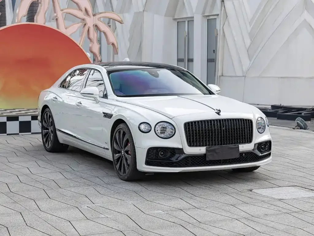 Bentley Flying Spur — фото 9